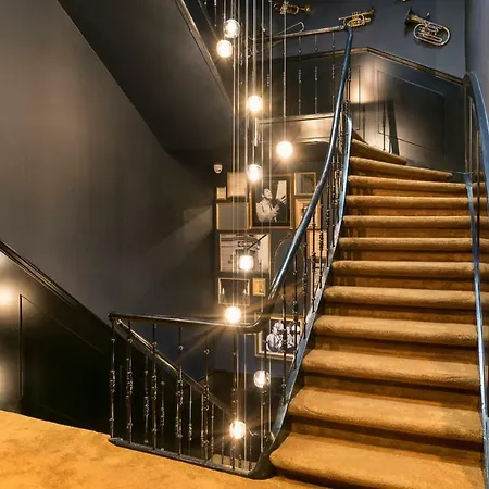 New Amsterdam Harlem هارلم