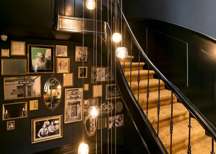 New Amsterdam Harlem *