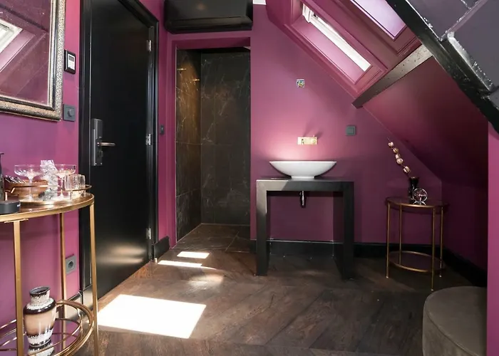 New Amsterdam Harlem * Haarlem